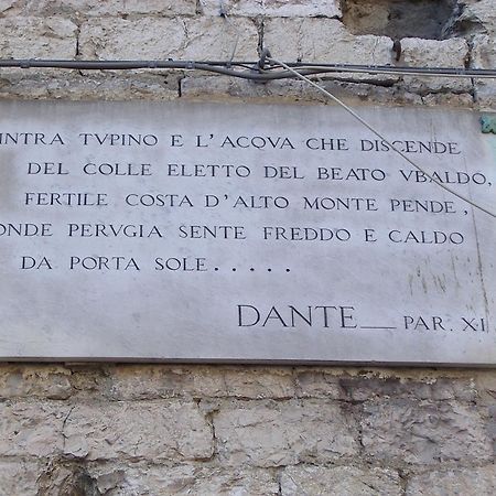 Angolo Di Porta Sole Перуджа Экстерьер фото